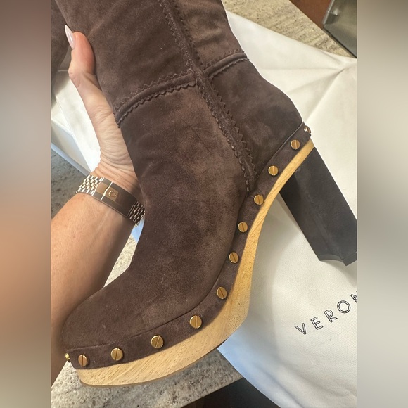 Veronica Beard PRISTINE Glendale suede clog boot Sz 7 espresso color gold rivets - Picture 12 of 16